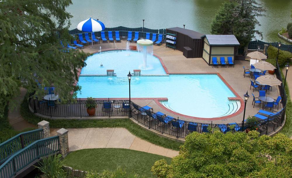 Sheraton Westport Plaza Maryland Heights Exterior photo