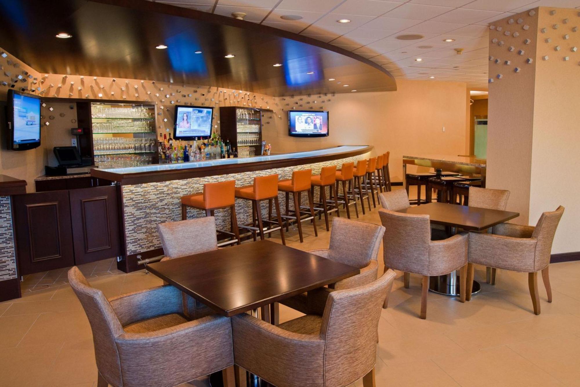 Sheraton Westport Plaza Maryland Heights Exterior photo