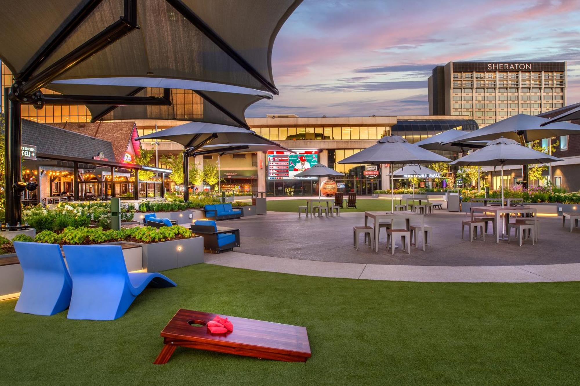 Sheraton Westport Plaza Maryland Heights Exterior photo