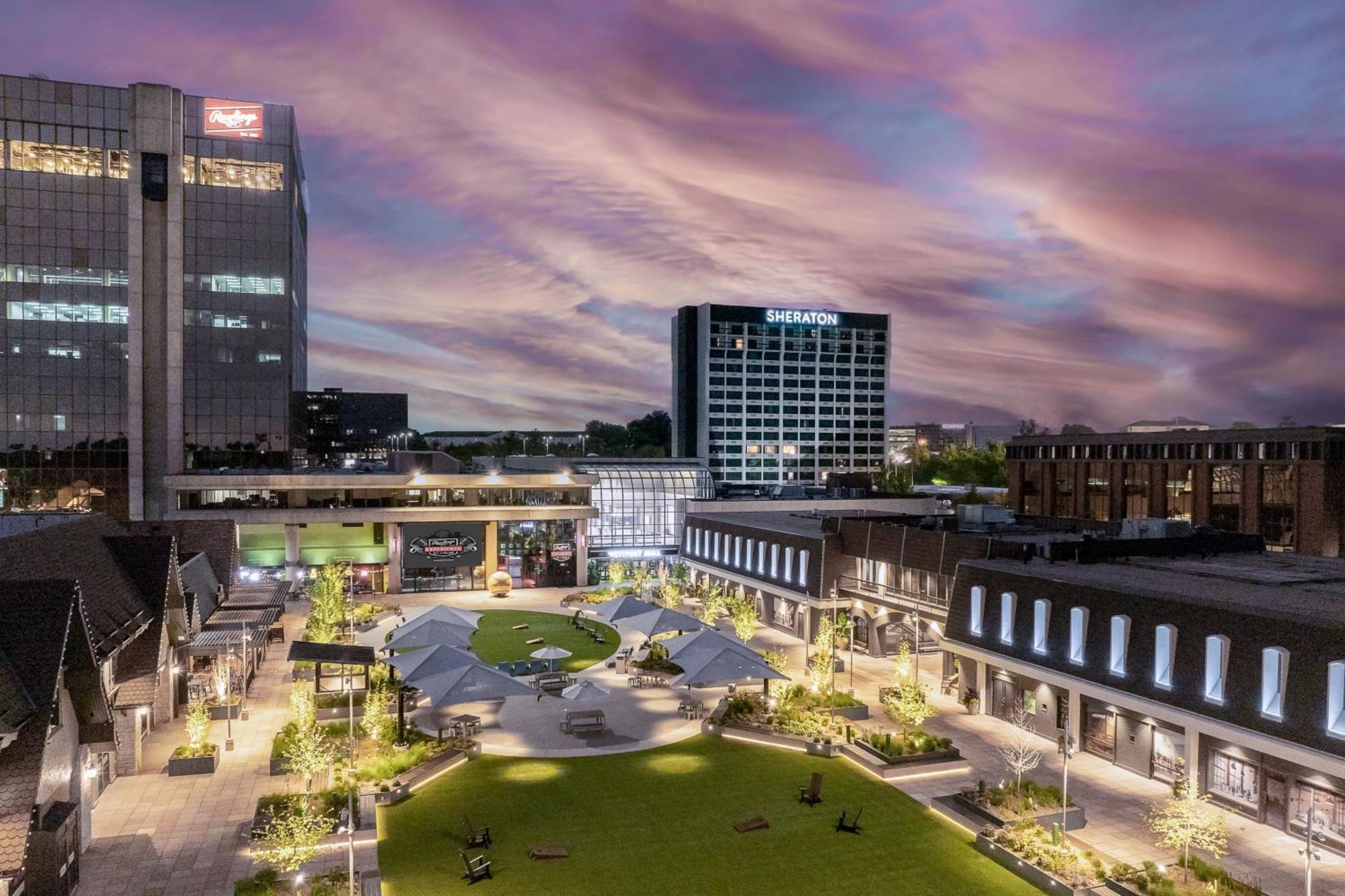 Sheraton Westport Plaza Maryland Heights Exterior photo