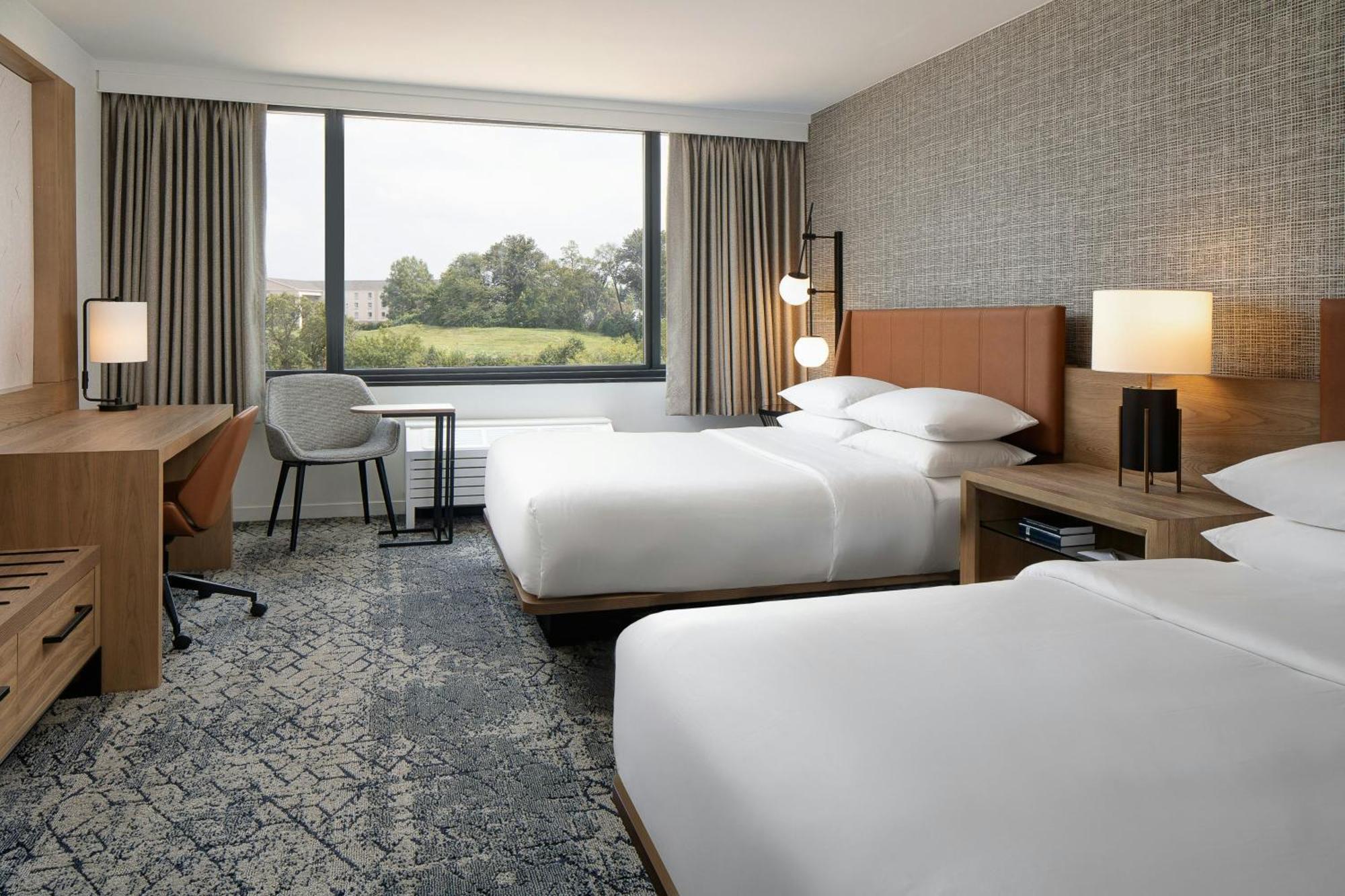 Sheraton Westport Plaza Maryland Heights Exterior photo